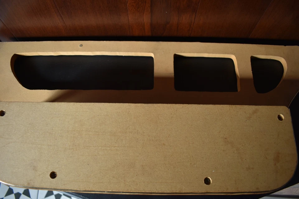 Soporte para carrito de bebidas de vehículo de madera personalizado para furgonetas autos Foto 2 de 4