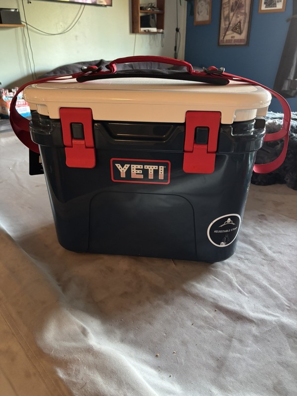 NEW SOLD OUT YETI Roadie 15 Limited EDITION Patriotic COOLER