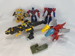 Transformers lot of  5-Rescue Bots HEATWAVE FIRE-BOT DRAGON, Bumblebee, Optimus
