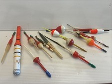 Vintage Fishing Bobbers Floaters Wooden And Plastic Lot Vintage Fishing Bobbers Floaters Wooden And Plastic Lot