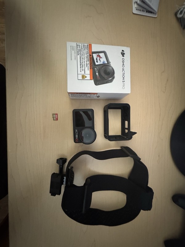 DJI Osmo Action 5 Pro Bundle + 256GB SanDisk microSD+ Head Strap