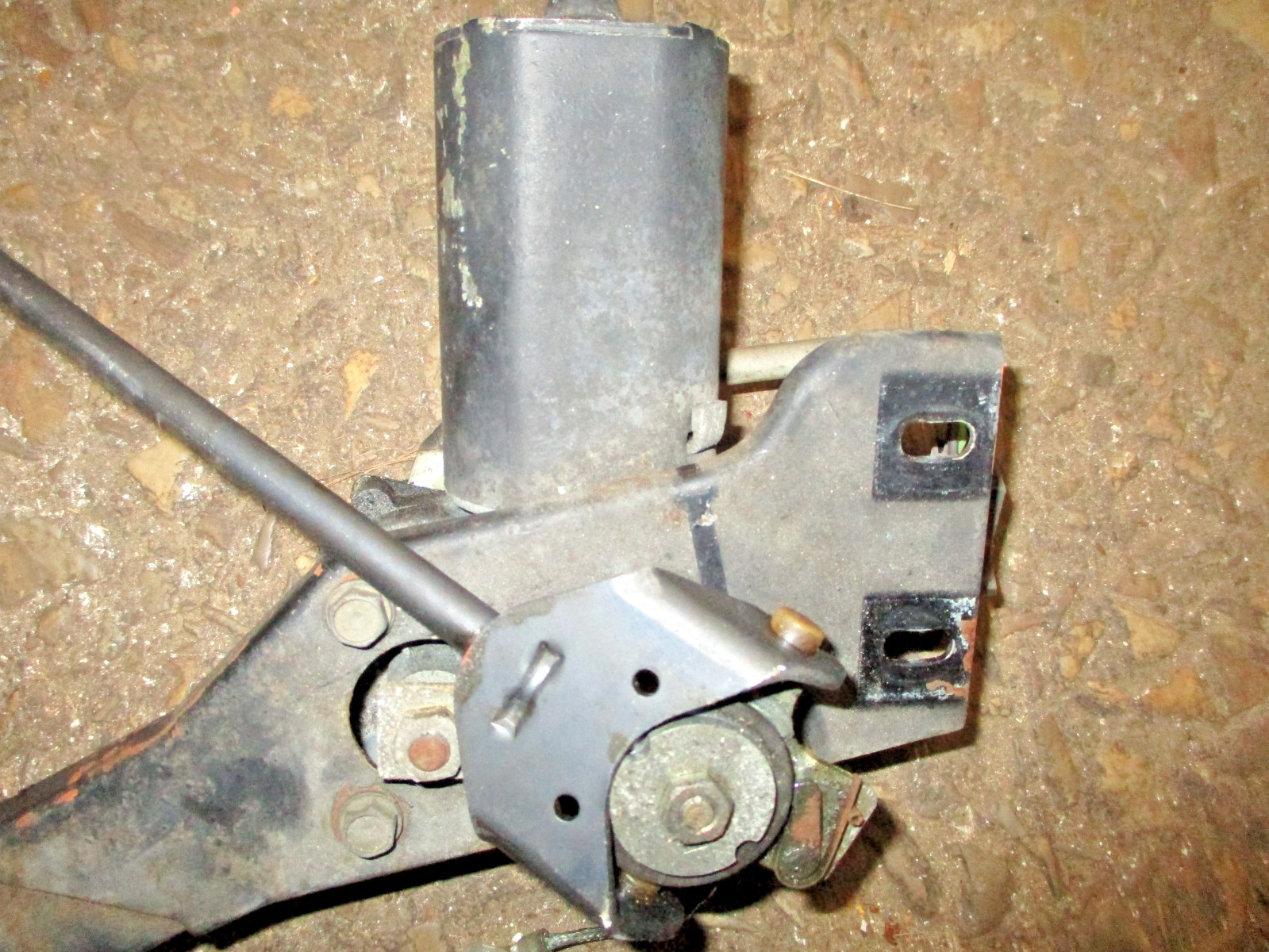 Rolls Royce Silver Spur Bentley Windshield Wiper Motor and Linkage 1981-1988