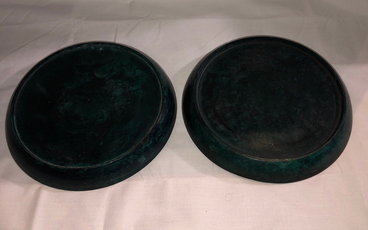 Plates Trays Green And Black