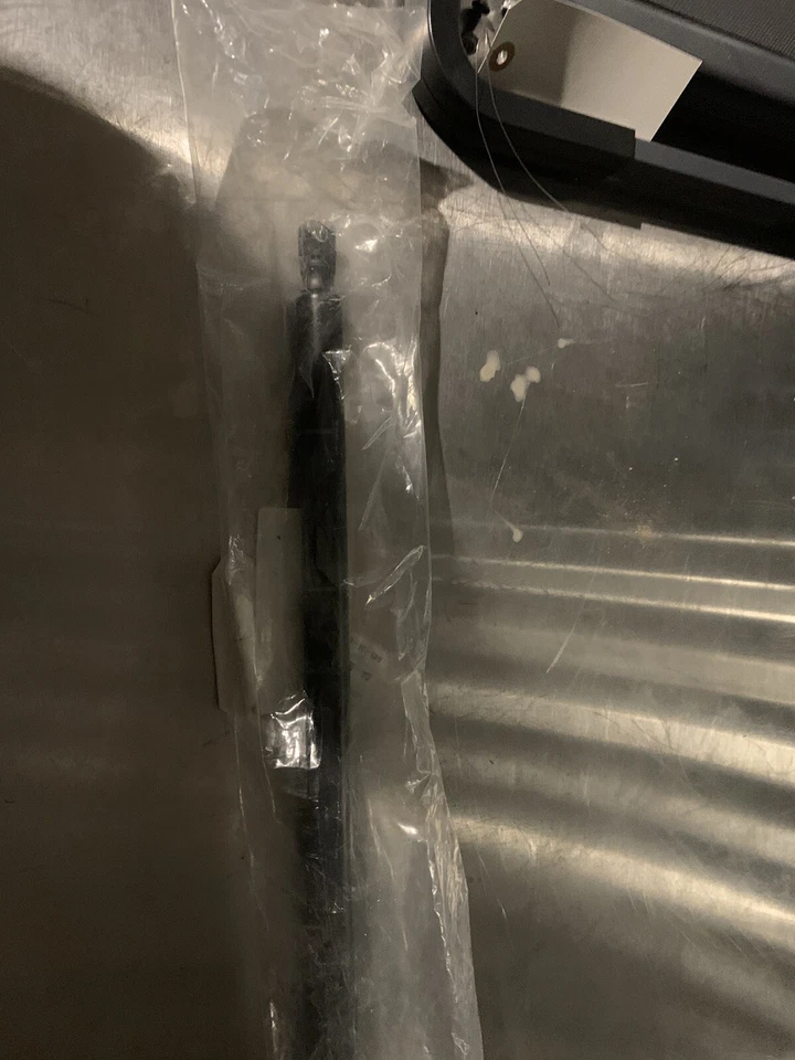 Cilindro elevador puerta levadiza trasera izquierda Lincoln Navigator 2002-2017 9L74-78406A11 OEM Foto 2 de 3