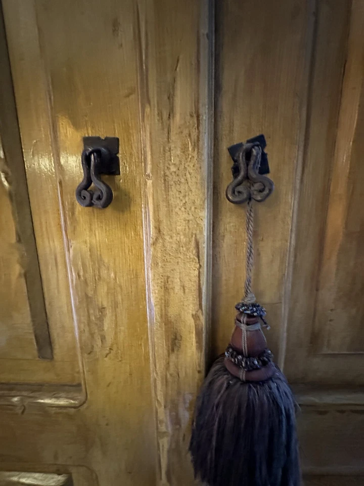 Hermoso armario de pino macizo en excelente estado  Foto 3 de 4