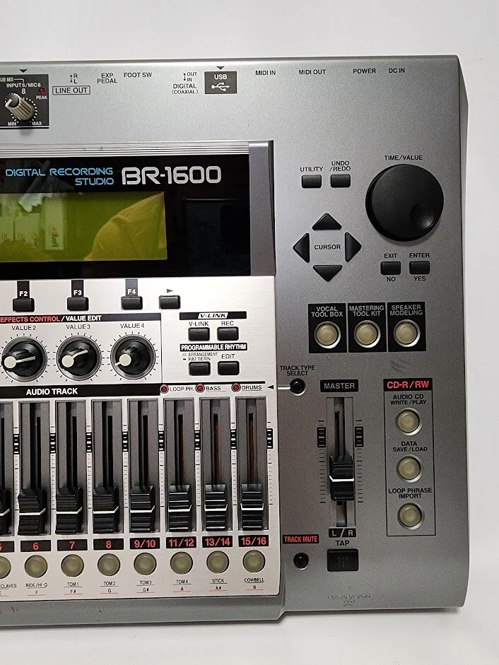 BOSS BR-1600CD Digital Record Studio Multi Track Recorder - Image 3 of 4