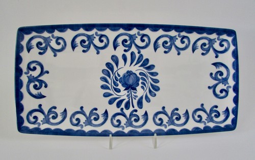 Rachel Ashwell The Prarie Blue & White Melamine Serving Tray - Picture 1 of 5