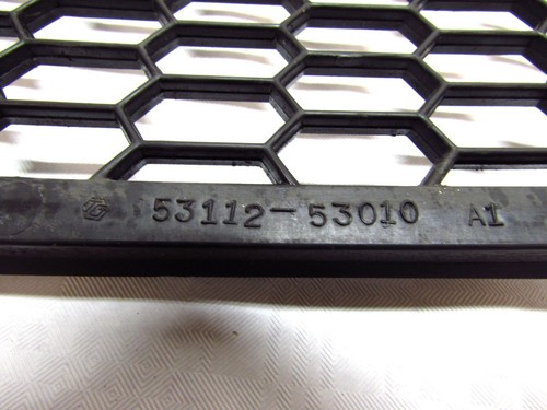 Lexus Is II XE2 Air Duct Grid Grille Bumper Front Centre 53112-53010 - Picture 2 of 2