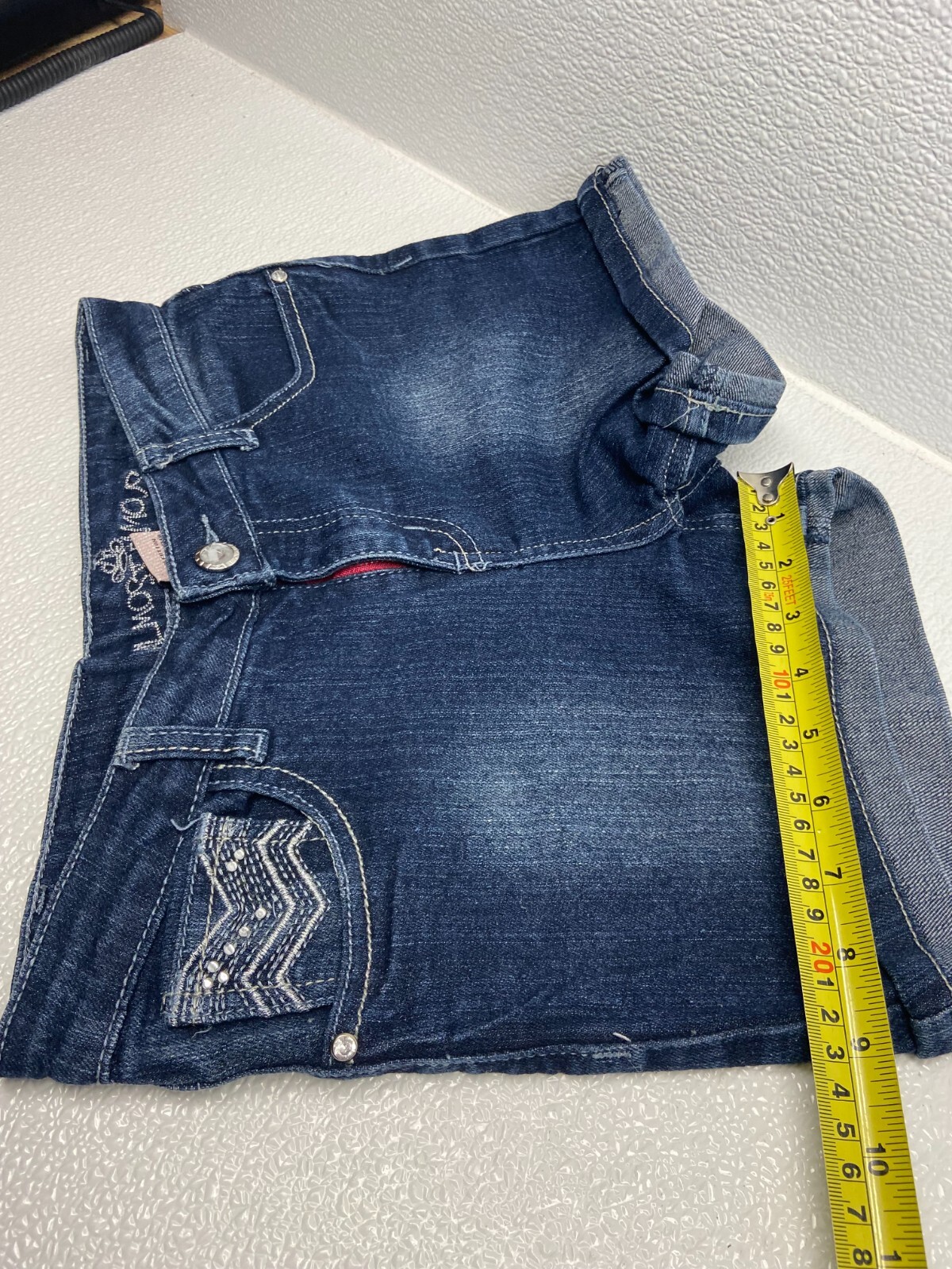 Picture 5 of 6