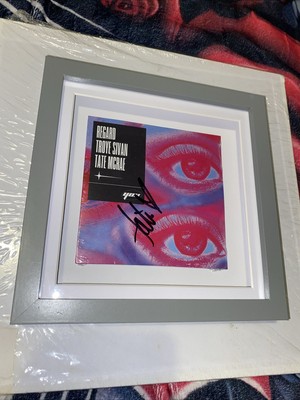 Gerahmte Regard Troye Sivan & Tate Mcrae You signierte CD Single BRANDNEU VERSIEGELT