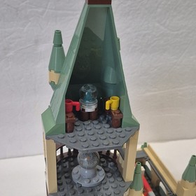LEGO Harry Potter Deathly Hallows: Hogwarts (4867) w/All Minifigures. No Manual