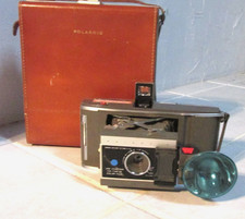 VINTAGE 1960s POLAROID J66 CAMERA w/ FLASH COLOR FILM ADAPTER CASE