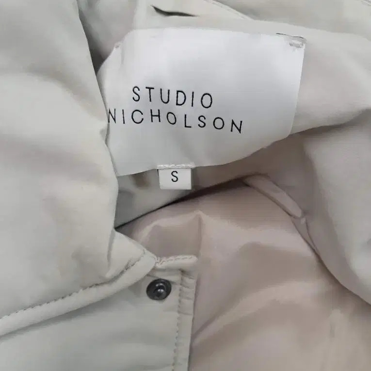 Studio Nicholson Beige Padded Jacket - Stylish Ou… - image 1