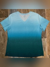 0044 Women s Easy Stretch Pixel Ombr V-Neck Scrub Top - Caribbean Blue XL