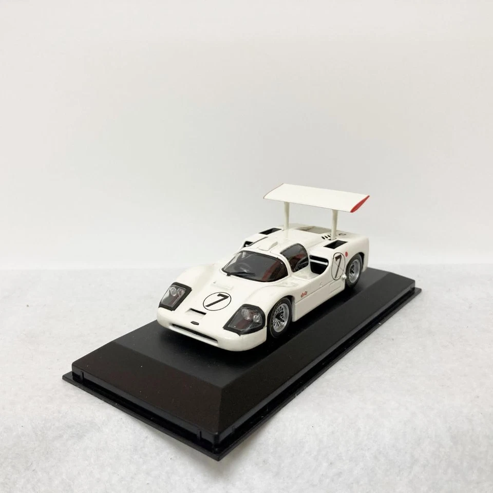 Minichamps 1/43 Chaparral 2F No.7 24H Le Mans 1967 Diecast Model Car New in Box - Image 3 of 4