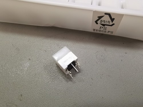 35pcs Omron B3W-9000 IP00 White Cap Yellow LED Tactile Switch SPST 50mA 24v DC - Picture 6 of 11