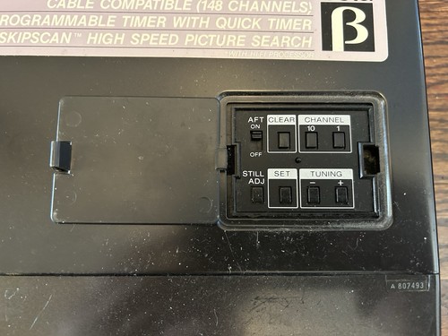 Sony SL-HFR70 Super BetaMax Player - PARTS/REPAIR - Has Manual - NEEDS CLEANING - Picture 3 of 13