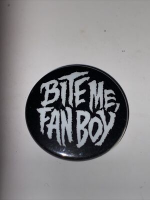 DC Comics 1990s Lobo ''Bite Me, Fan Boy'' pin 1992 Button Promo Comic Shop Exclusi