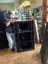 Pair of Community RS880 Three Way Passive lou...