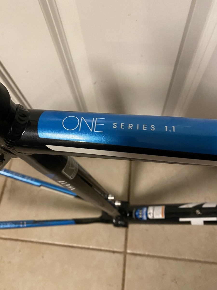 Trek One Series 1.1 Frame And Fork Alpha Aluminum 100 700c Trek One Series 1.1 Frame And Fork Alpha Aluminum 100 700c