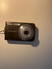 Nikon Coolpix S210 8.0MP Compact Digital Camera Black  1GB SD - Read