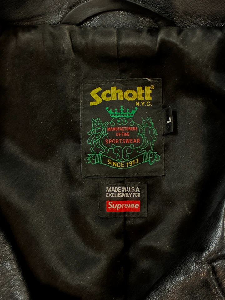 Raro - Gabardina de cuero Supreme®/Schott® - Otoño 2022 Foto 4 de 4