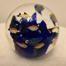 Murano Large Round Glass Fish Aquarium Paperweight 5" W X 4.5" H