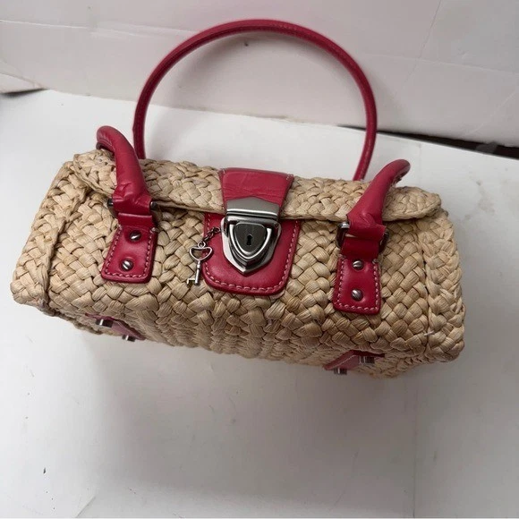 Women woven straw and pink leather satchel by Ann Taylor - Image 3 of 4