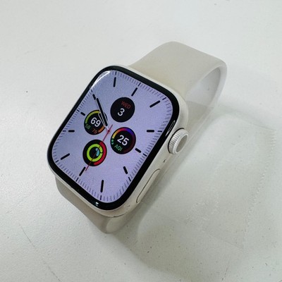 Starlight APPLE 41mm Smart Watch Series 7 w/Solo Loop Band Size 6 w/Box *Working