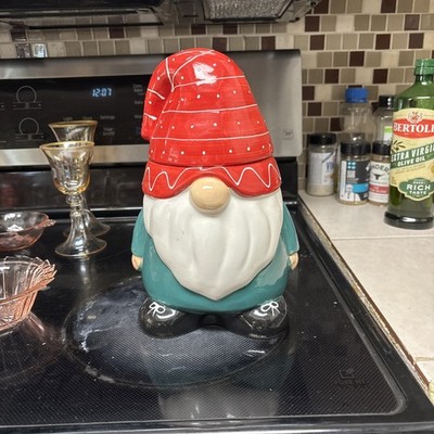 Harry and David Santa Claus Gnome Cookie Jar Red White Green N76-006433 New