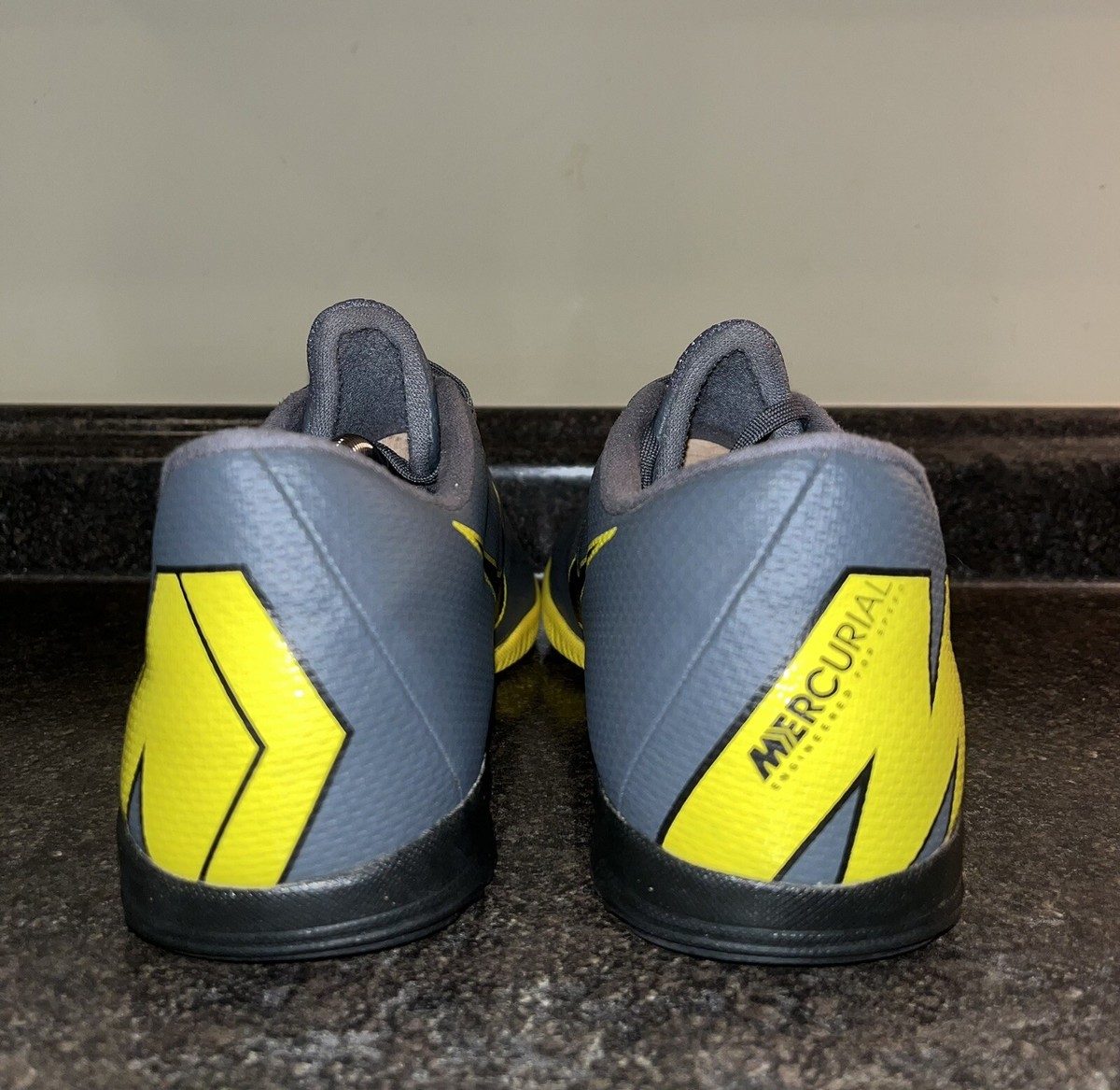 Nike Mercurial Vapor 12 Academy Soccer Cleats Mens 7 Grey Yellow Good AH7382-070 Nike Mercurial Vapor 12 Acad Soccer Shoes, AH7383-070, Gray  main image 2