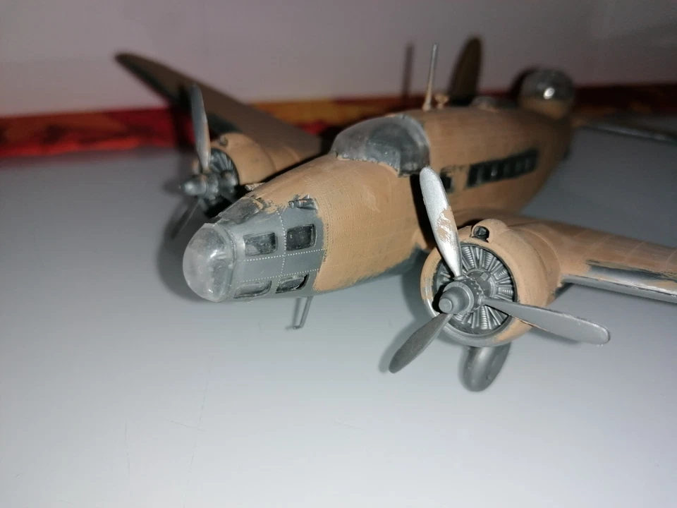Airfix? Lockheed Hudson assemblato vintage no box - Immagine 3 di 4