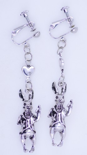 Alice in Wonderland silver clip on earrings. The White Rabbit "I'm late" - Picture 3 of 3