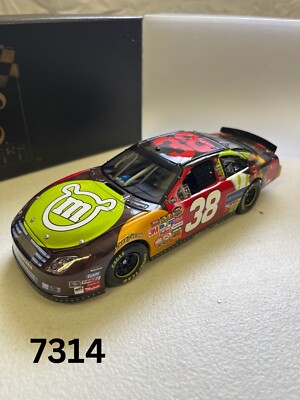 David Gilliland #38 M&M's / Shrek the 3rd 2007 Fusion Owners Elite 10/2,007