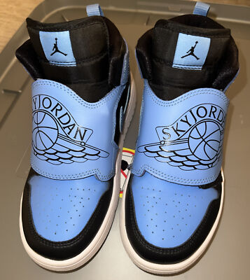 NIKE SKY JORDAN 1 BQ7197-041 Kids Size 3Y