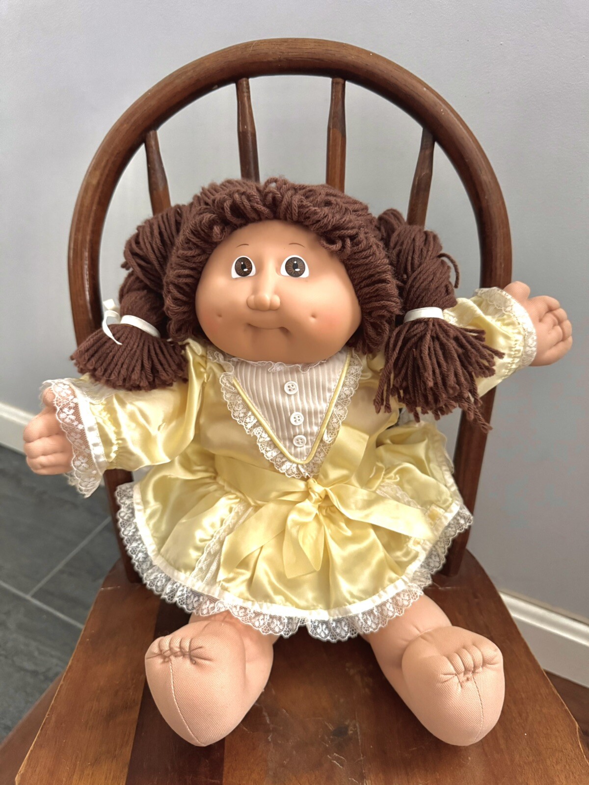Cabbage Patch Kids 1985 Girl Doll  Brown Hair Brown Eyes Dimples Original Dress