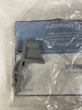 NEW OEM Frigidaire Range/Stove/Oven drawer glide bumper Parts #: 807047202