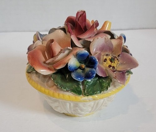 Vintage 50s Capodimonte Italy Porcelain Ceramic Bowl Delicate Floral Lid 3.5in - Picture 6 of 9