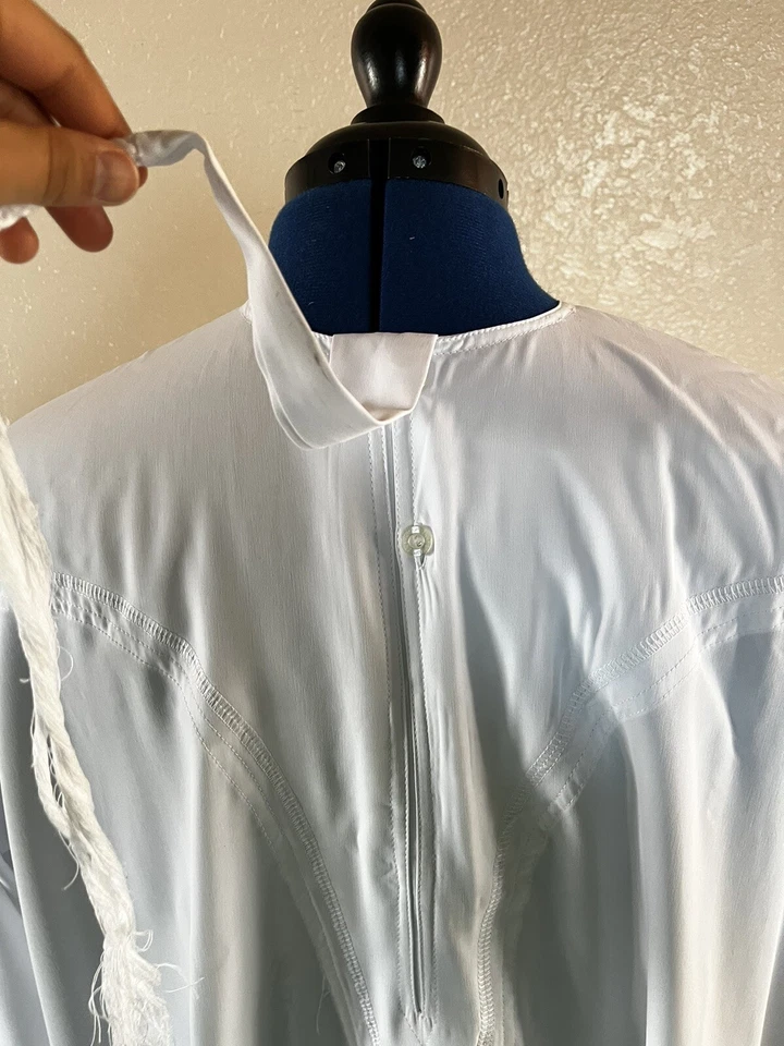 Thobe árabe blanco para hombre con bolsillos muy profundos Foto 2 de 4