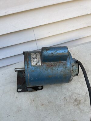Vintage Flint & Walling Cast Iron Heavy Duty Pump Motor USA made. Working Great