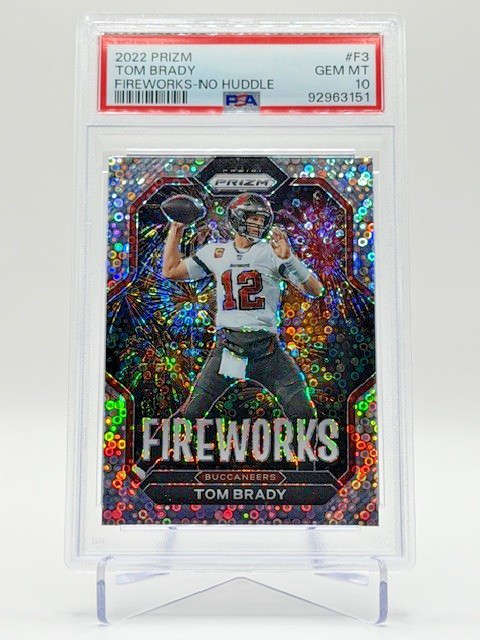 2022 PANINI PRIZM ~ TOM BRADY ~ FIREWORKS NO HUDDLE #F-3 PSA 10 (TAMPA BAY)