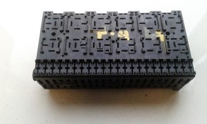 357937039 Sicherungskasten Steuergerät  Volkswagen Passat DE819609-15