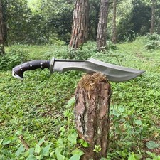 Cuchillo Gurkha Kukri de hoja de acero al carbono hecho a mano personalizado | Cuchillo de caza camping