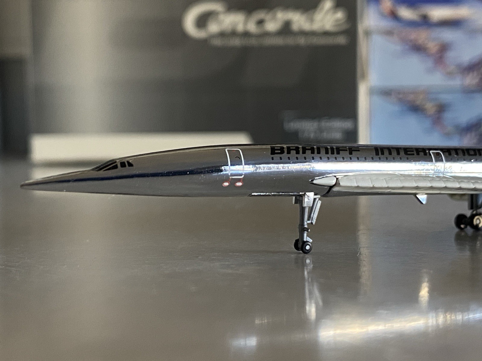 航空機・ヘリコプター Jet-X 1/400 Concorde BRANIFF Chrome 航空機・ヘリコプター Jet-X 1⁄400 Concorde BRANIFF Chrome 航空機