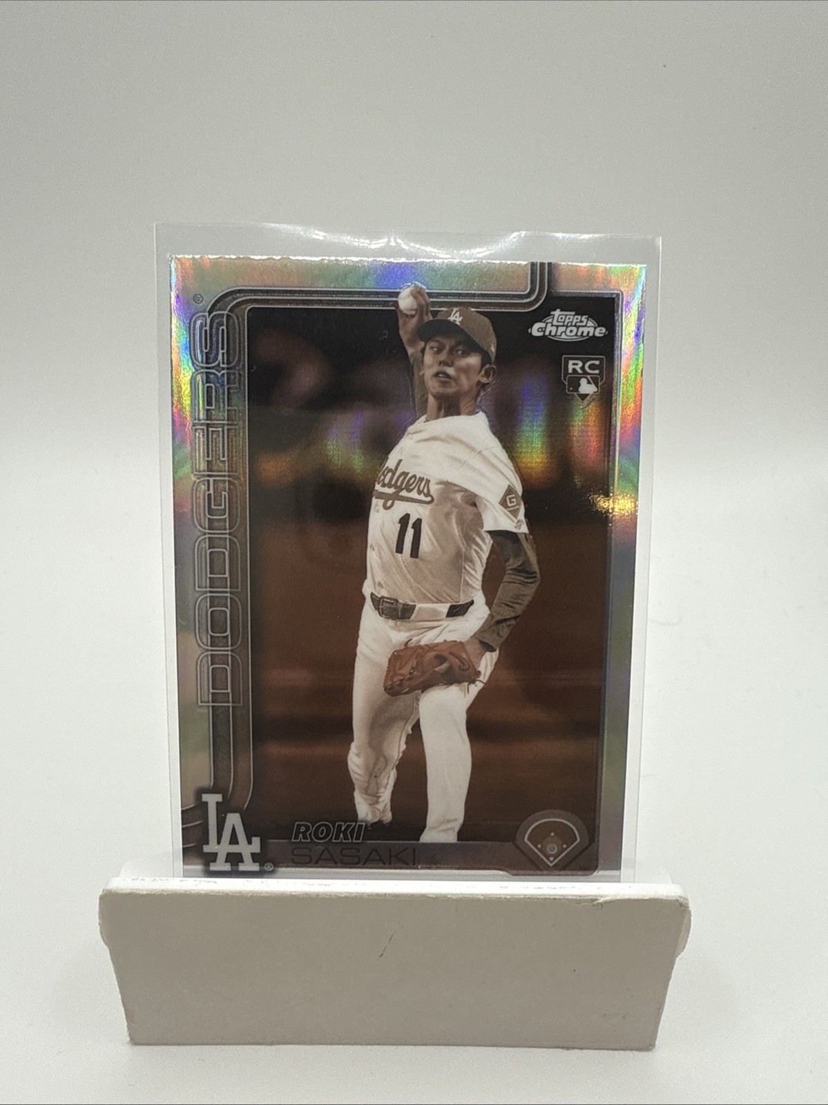 2025 Topps Chrome - Roki Sasaki #217 Sepia Refractor (RC)