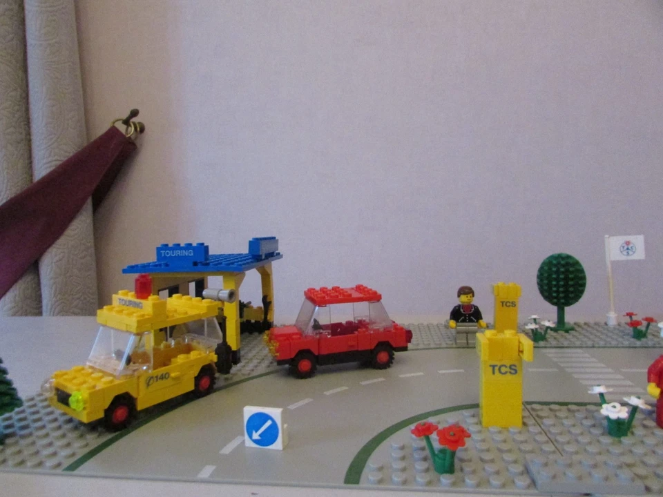 LEGO 1589 Town Square, photo 2 sur 5