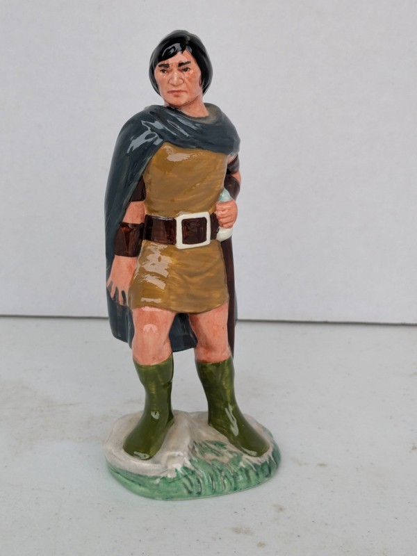 Royal Doulton Aragorn Middle Earth Lord of the Rings Figurine