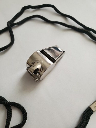 (2) Metal whistle Loud SOS Lifeguard Emergency Referee Coach Sports Free Ship - Picture 2 of 5