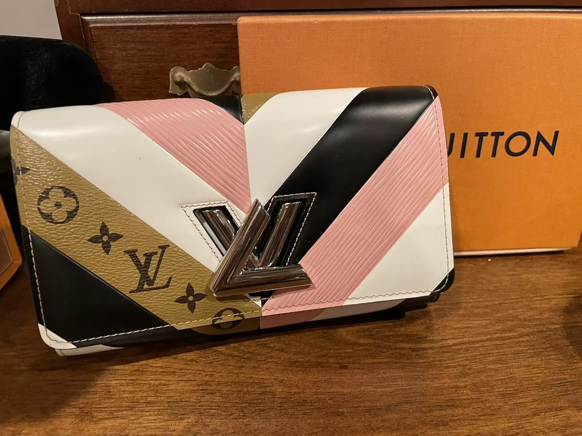 white and pink louis vuittons wallet