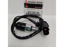 Fits For MITSUBISHI L200 TRITON SPORTERO STRADA Gearshift Back Up Lamp Switch
